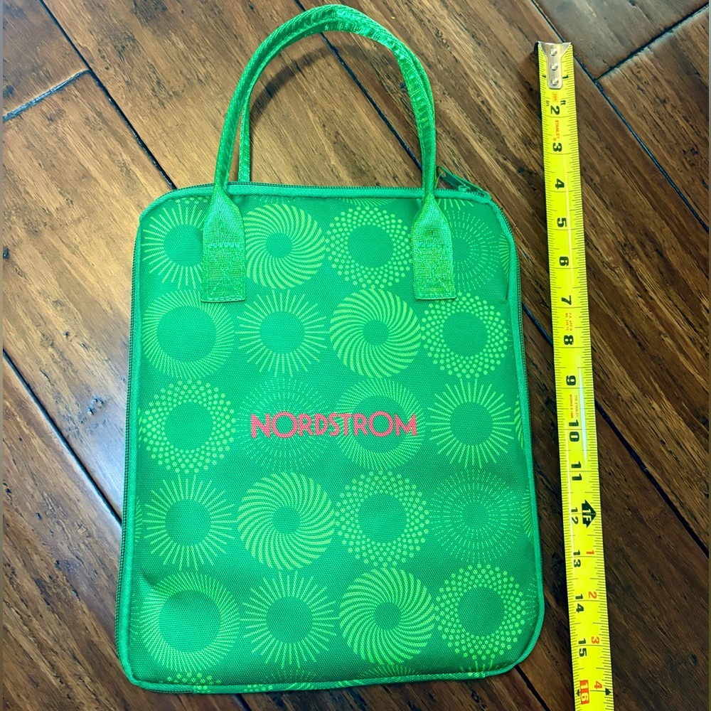 NWOT Nordstrom green and red holiday travel zip case crafts storage kids